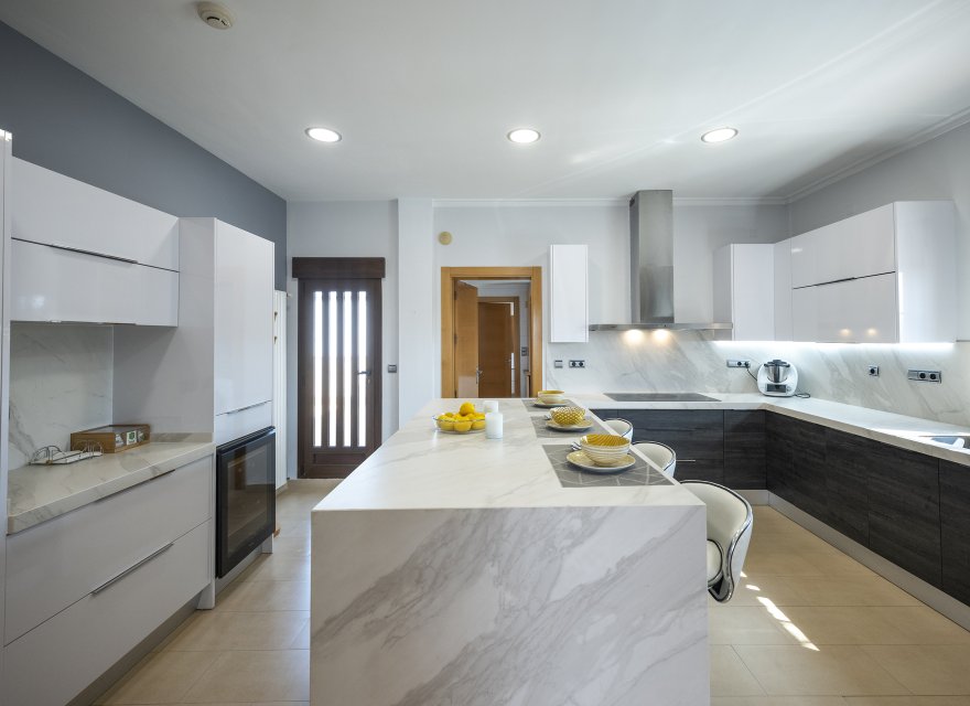 Obra nueva - Villa - Avileses - Jerónimo y Avileses