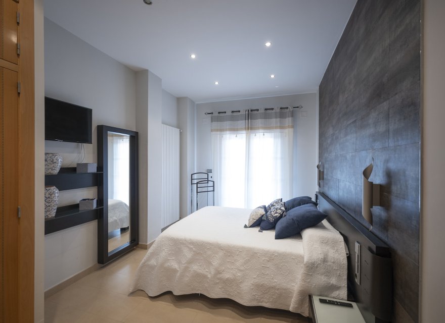 Obra nueva - Villa - Avileses - Jerónimo y Avileses