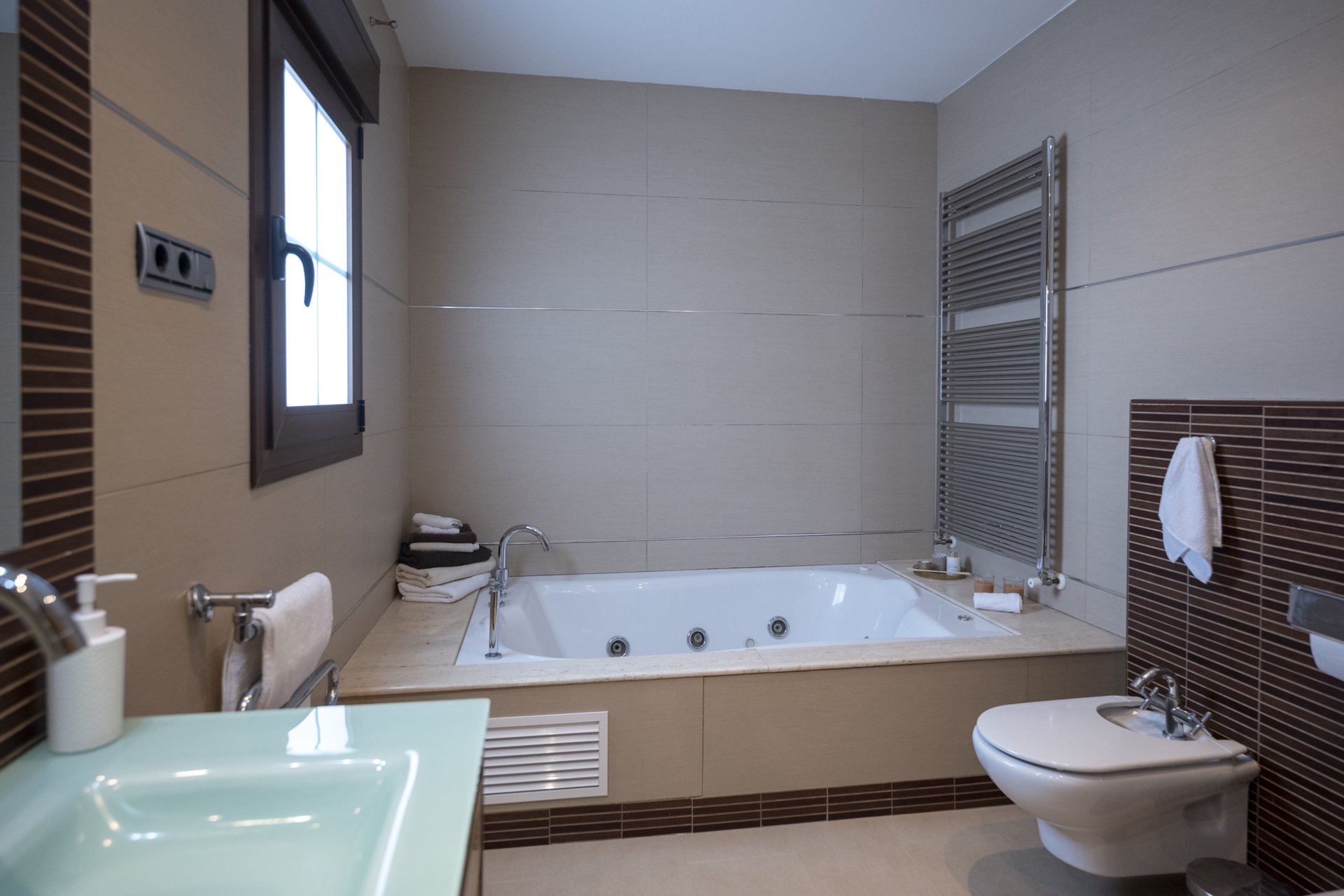 Obra nueva - Villa - Avileses - Jerónimo y Avileses