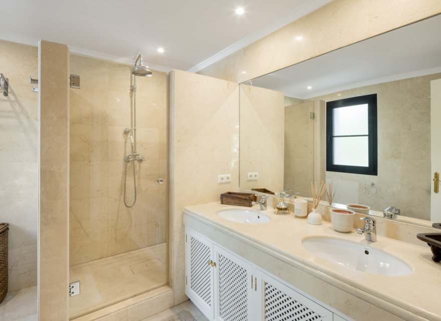 Obra nueva - Villa - Benahavís