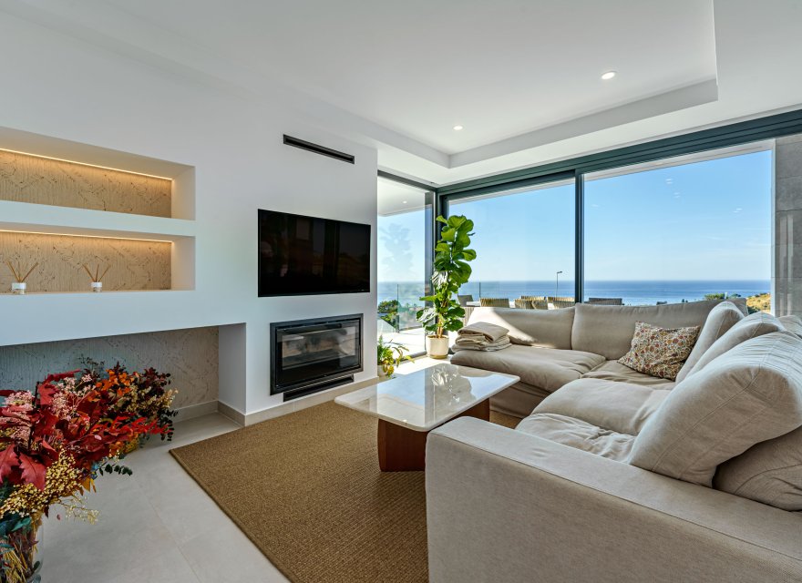 Obra nueva - Villa - Benalmadena - Benalmádena