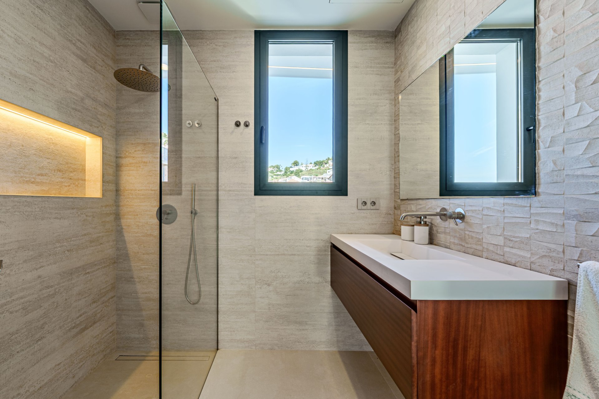 Obra nueva - Villa - Benalmadena - Benalmádena