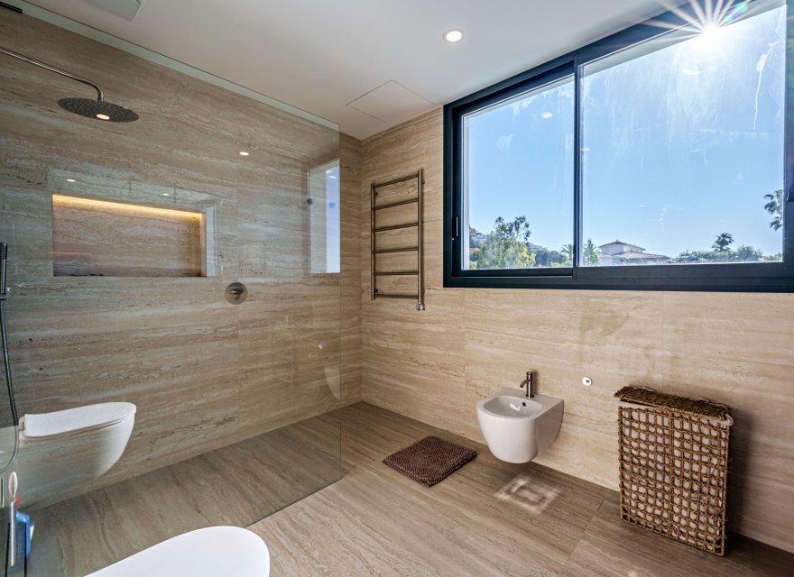 Obra nueva - Villa - Benalmadena - Benalmádena