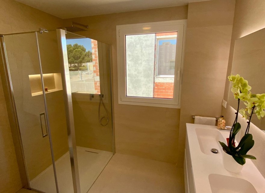 Obra nueva - Villa - Benidorm - Sierra Cortina