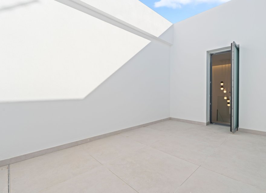 Obra nueva - Villa - Benidorm
