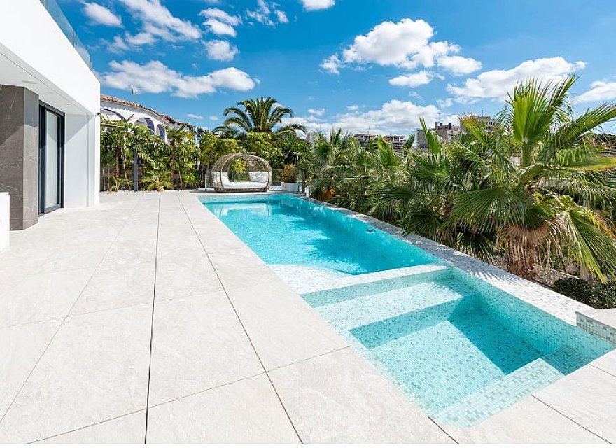 Obra nueva - Villa - Calpe