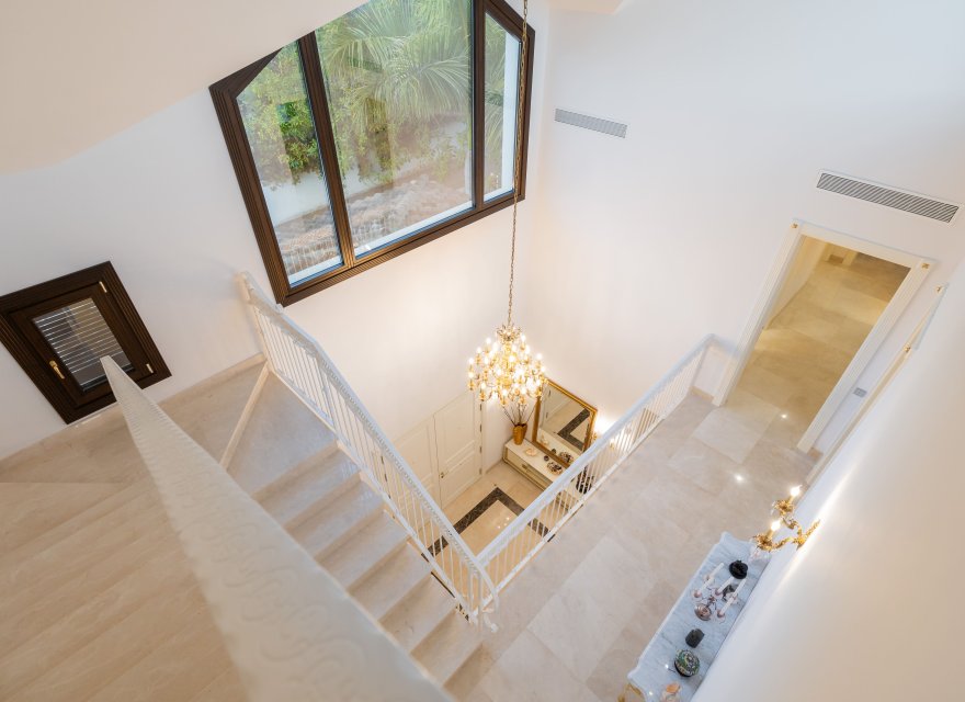 Obra nueva - Villa - Еstepona - Estepona