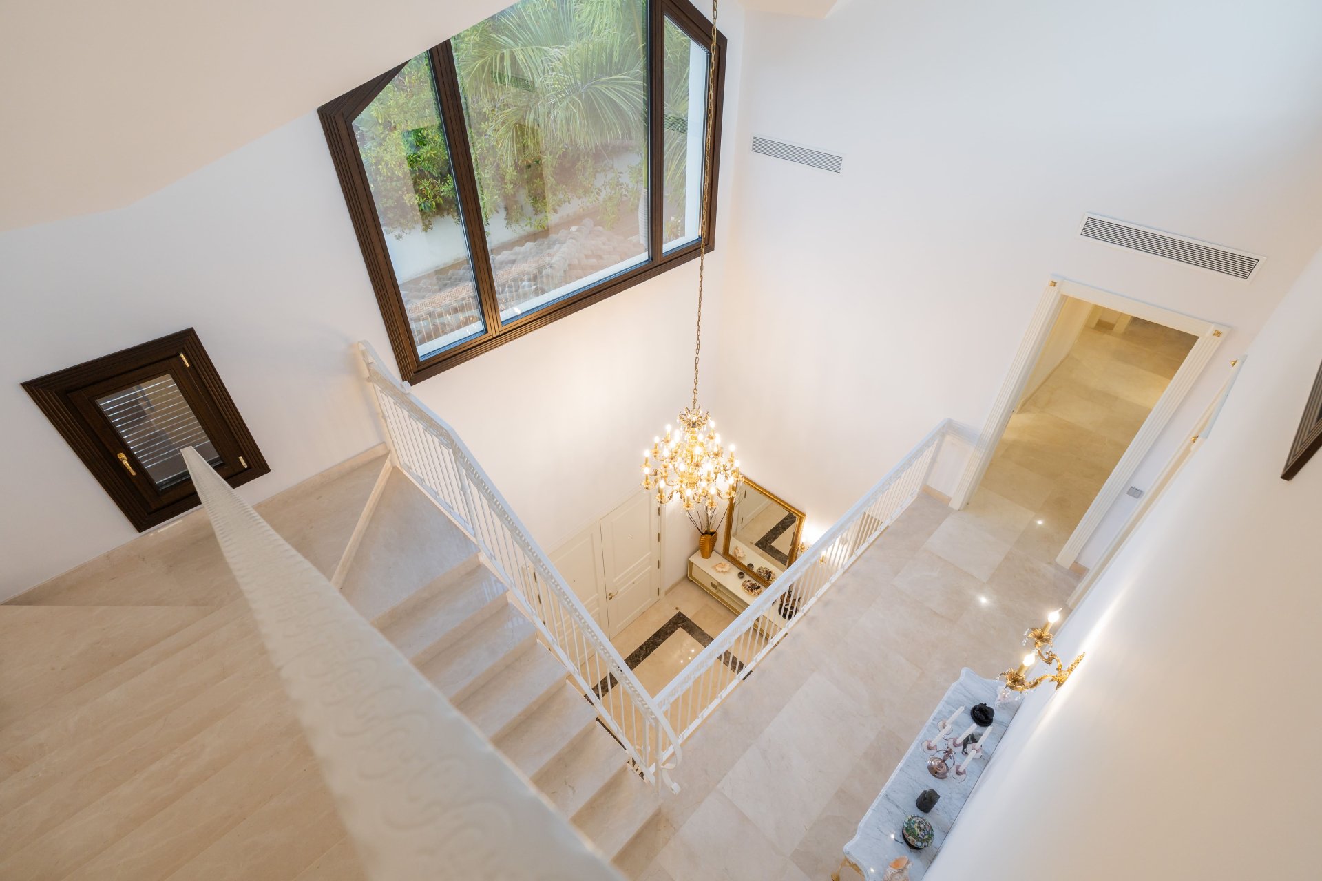 Obra nueva - Villa - Еstepona - Estepona