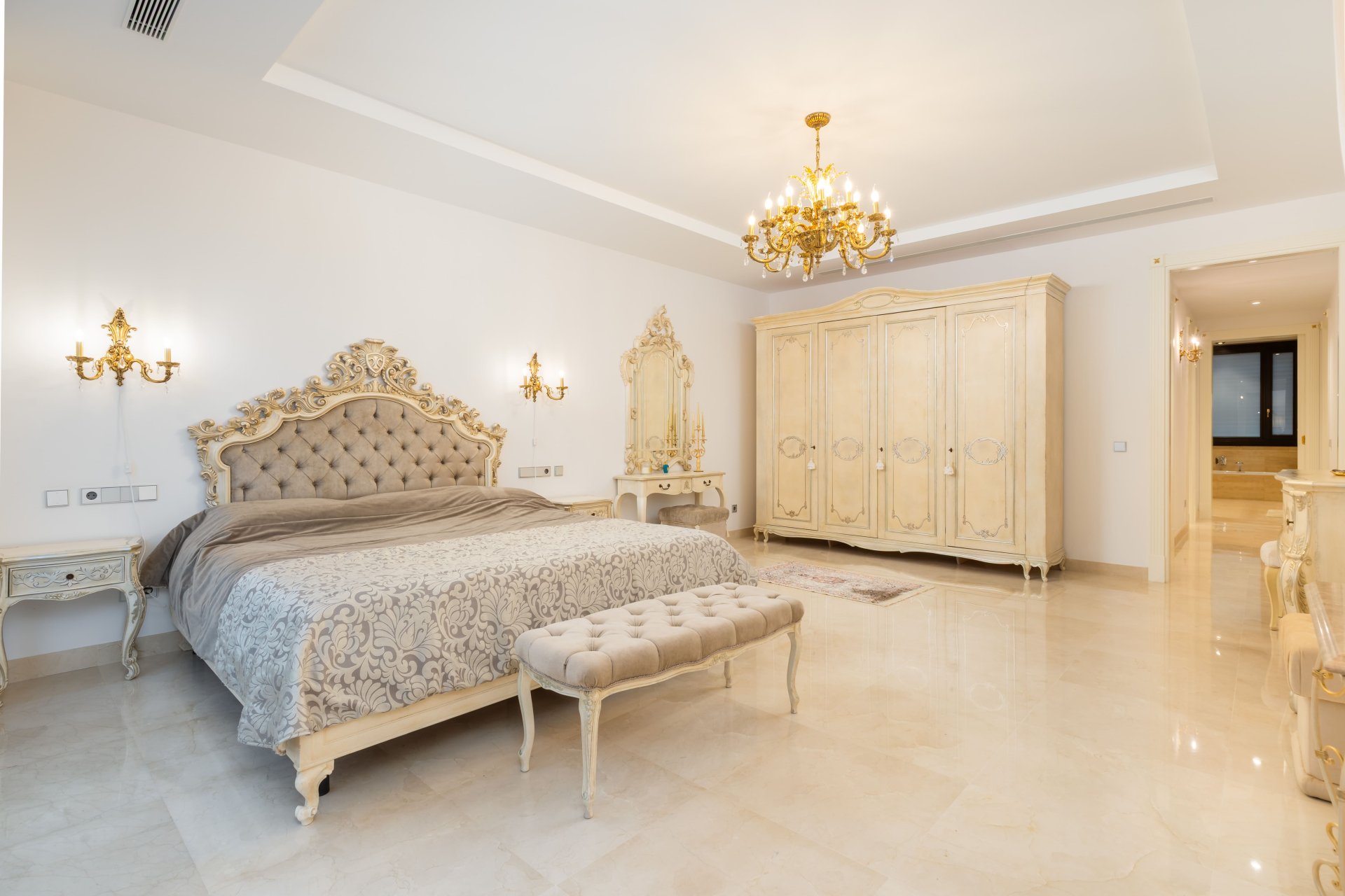 Obra nueva - Villa - Еstepona - Estepona