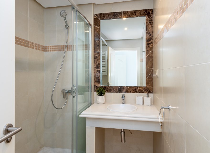 Obra nueva - Villa - Еstepona - La Gaspara