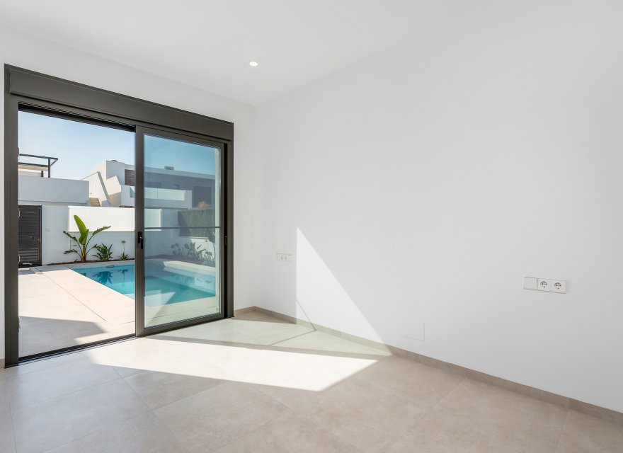 Obra nueva - Villa - Los Alcazares