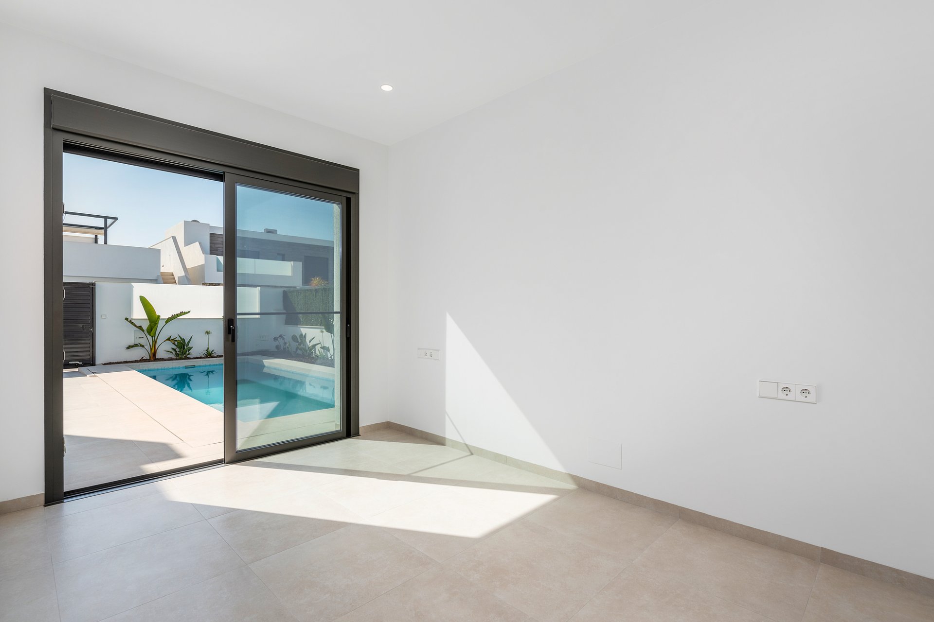 Obra nueva - Villa - Los Alcazares