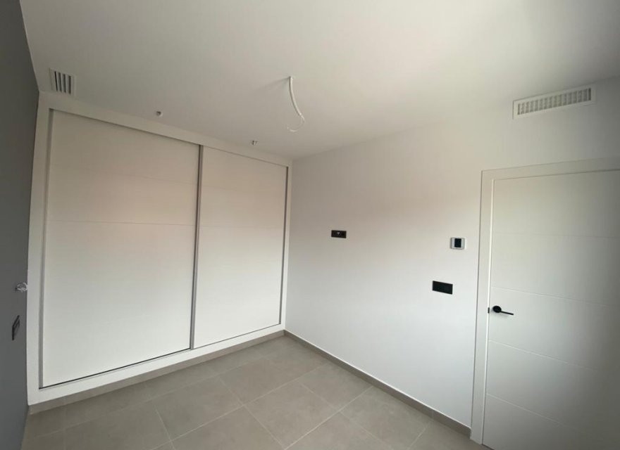 Obra nueva - Villa - Los Alcazares