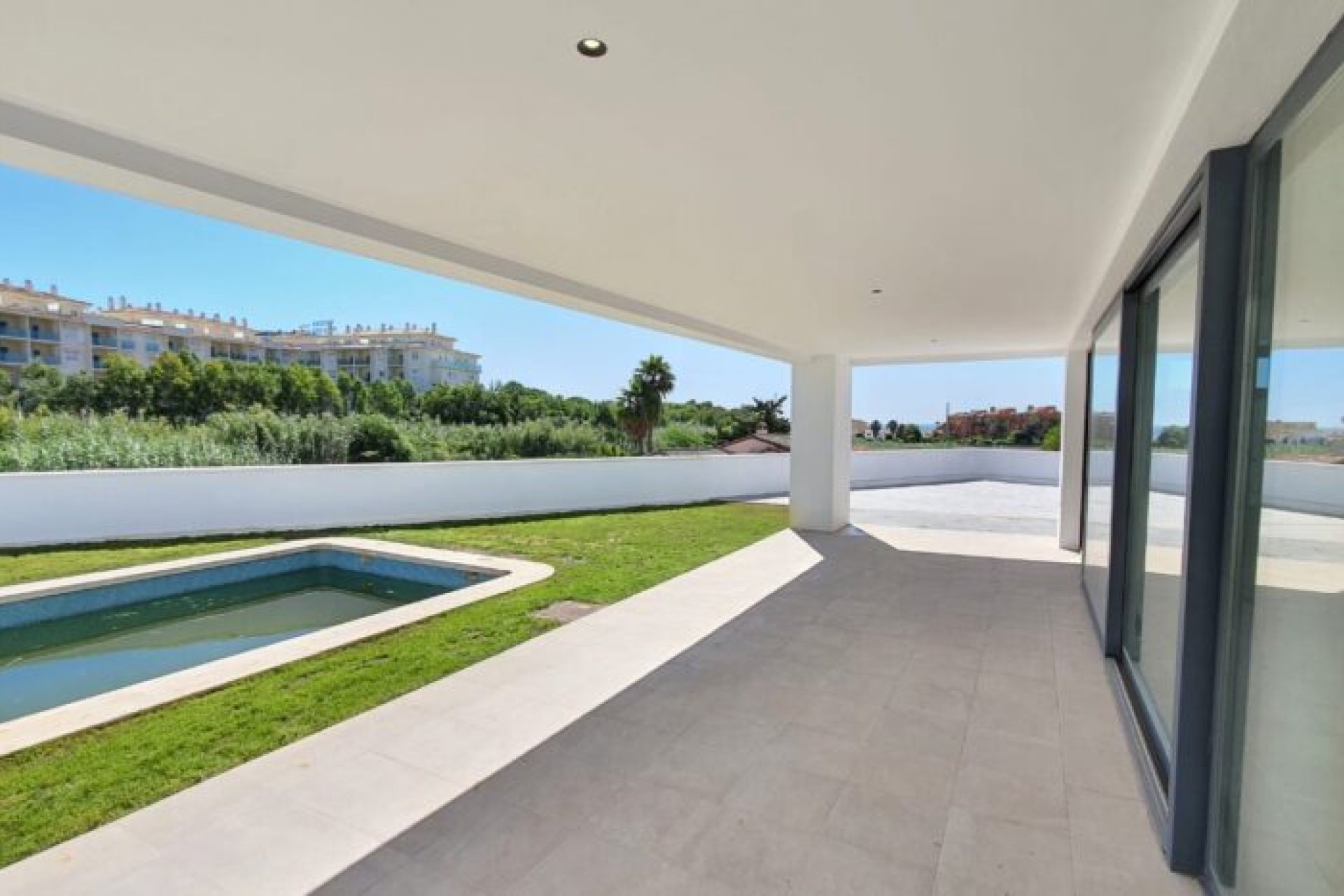 Obra nueva - Villa - Manilva