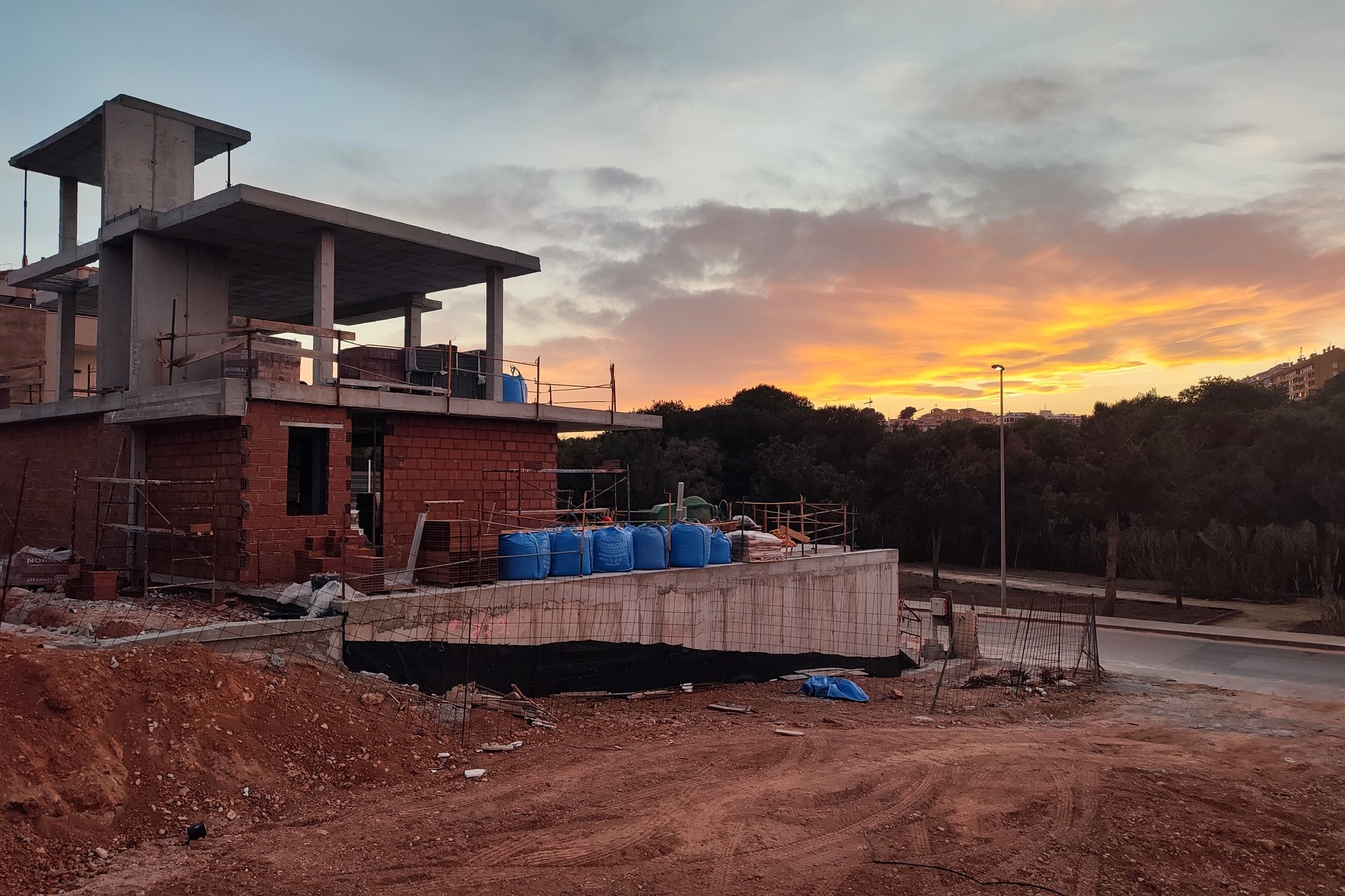 Obra nueva - Villa - Orihuela Costa - Campoamor