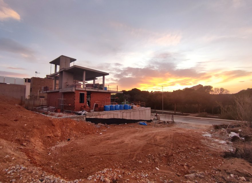 Obra nueva - Villa - Orihuela Costa - Campoamor