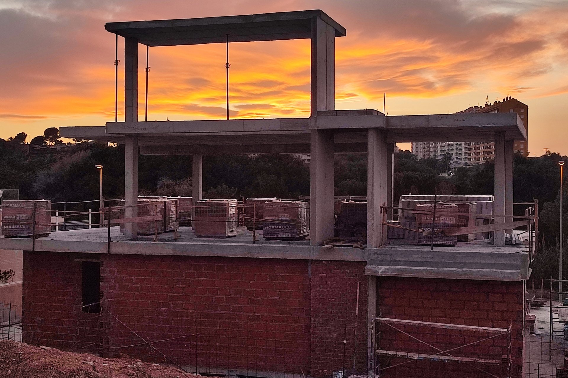 Obra nueva - Villa - Orihuela Costa - Campoamor