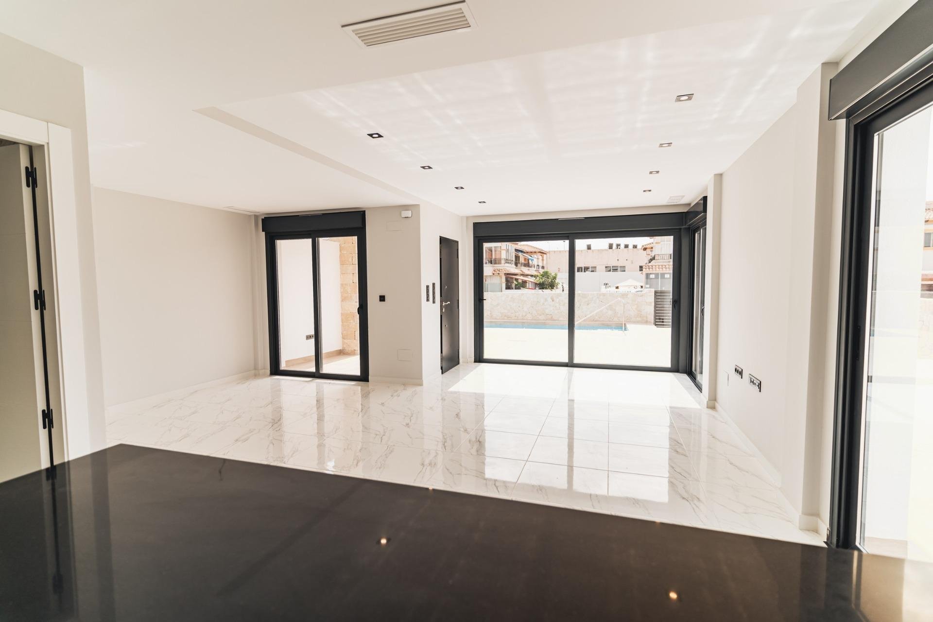 Obra nueva - Villa - Orihuela Costa - Punta Prima