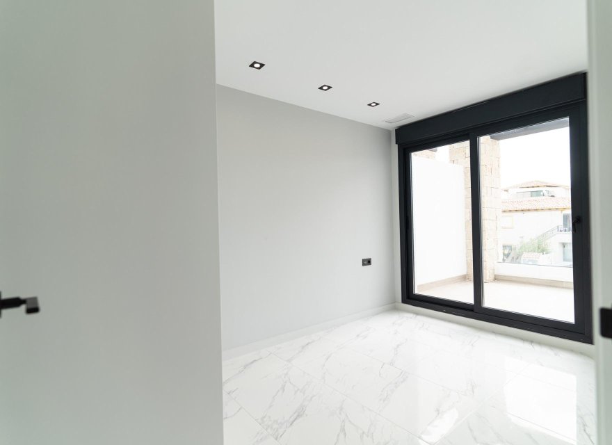 Obra nueva - Villa - Orihuela Costa - Punta Prima