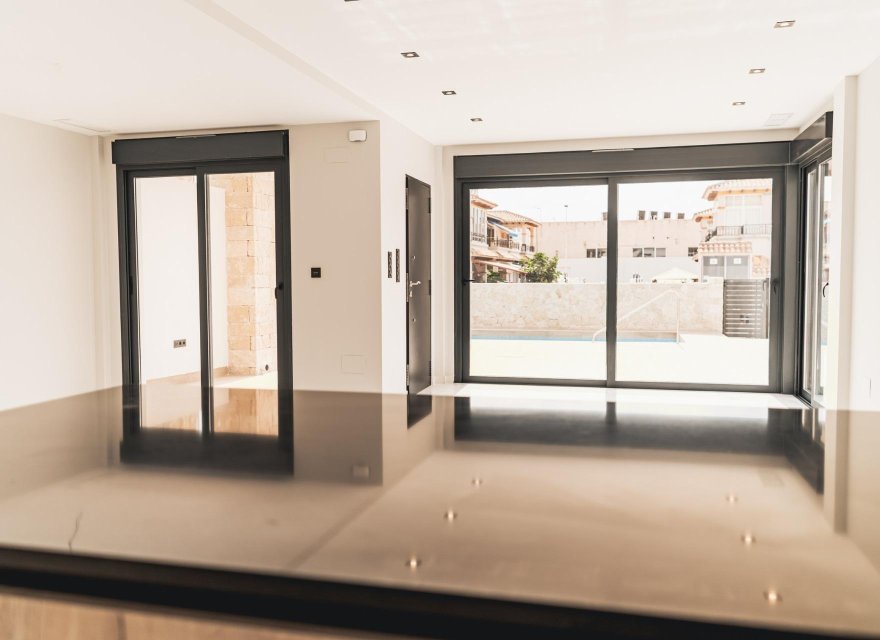 Obra nueva - Villa - Orihuela Costa - Punta Prima