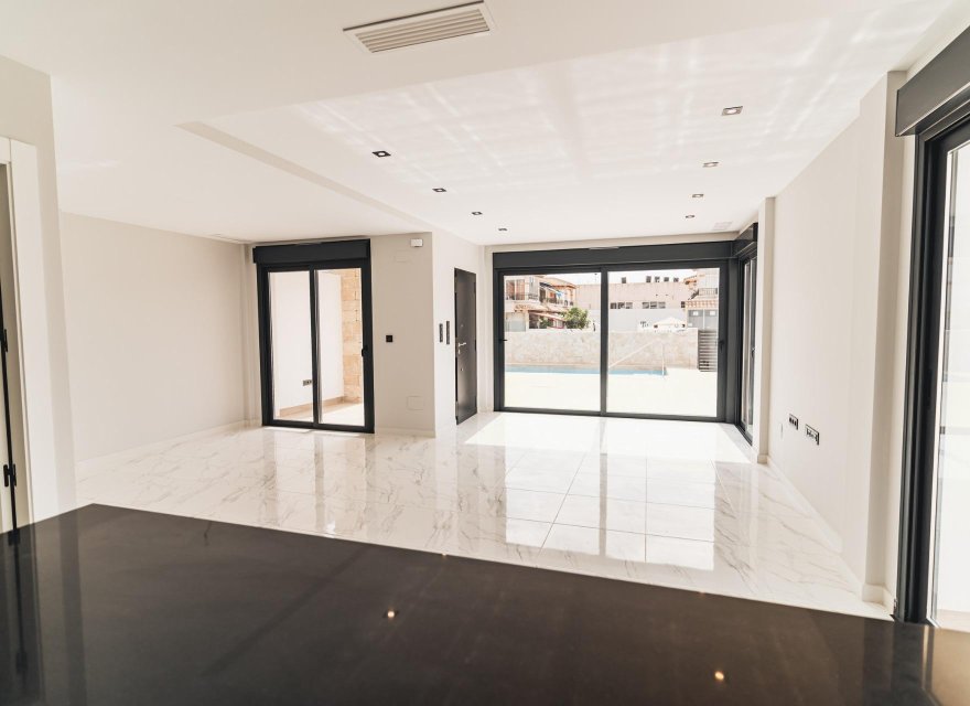 Obra nueva - Villa - Orihuela Costa - Punta Prima