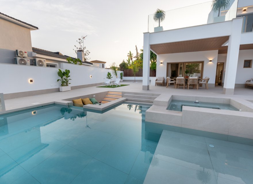 Obra nueva - Villa - Orihuela Costa