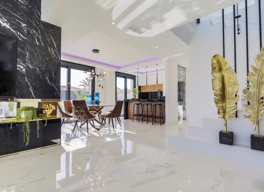 Obra nueva - Villa - Torrevieja - Torreta Florida