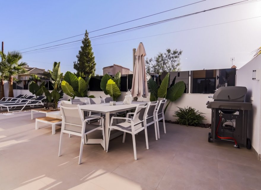 Obra nueva - Villa - Torrevieja - Torreta Florida