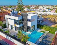 Obra nueva - Villa - Torrevieja - Torreta Florida