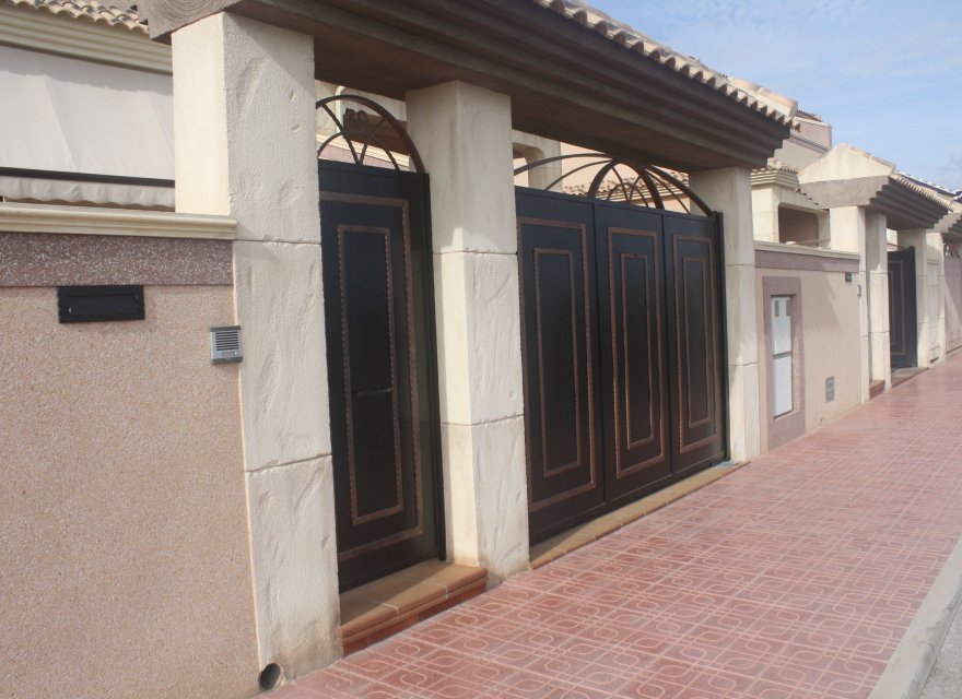 Obra nueva - Villa - Torrevieja