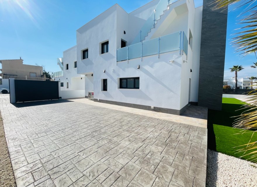 Obra nueva - Villa - Torrevieja