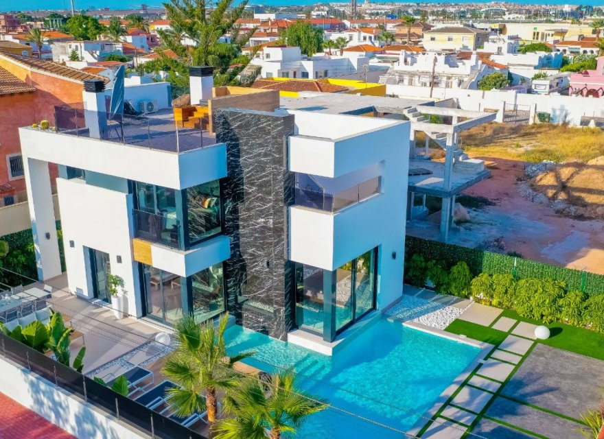 Obra nueva - Villa - Torrevieja