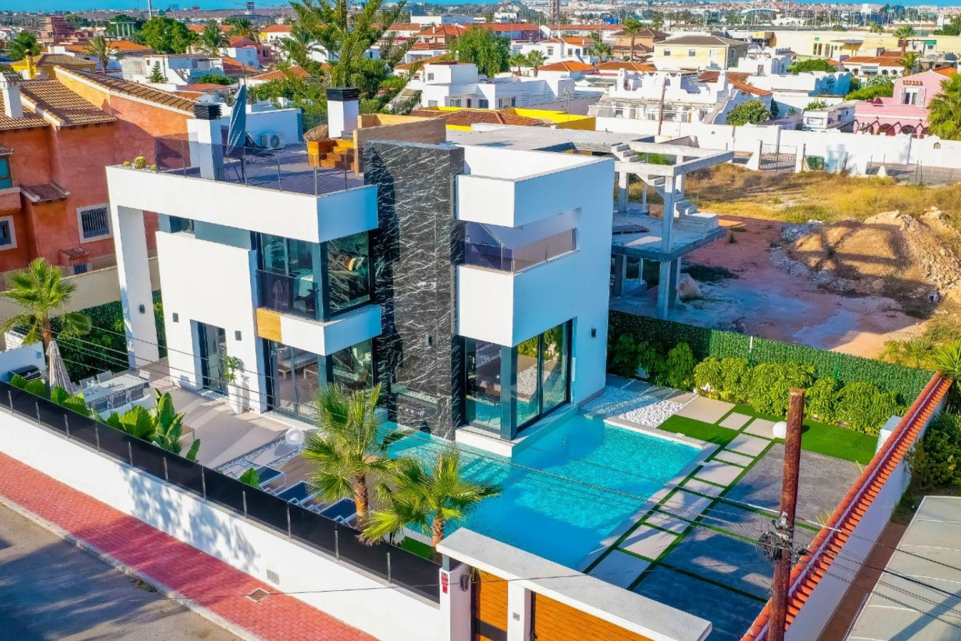 Obra nueva - Villa - Torrevieja