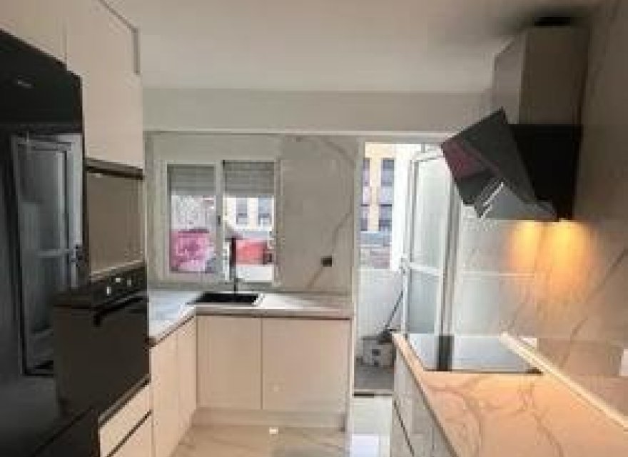 Odsprzedaż - Apartament - Albal