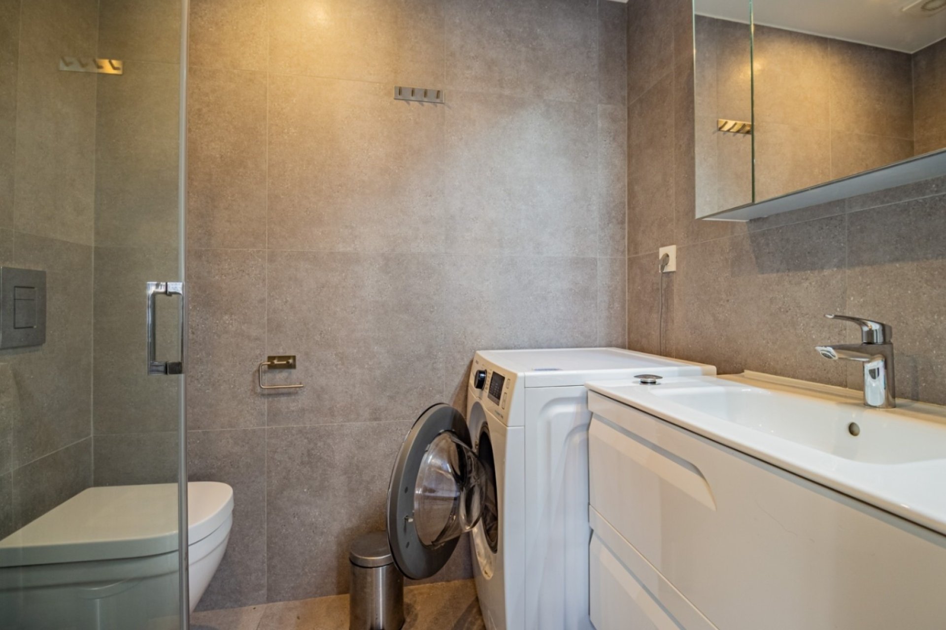 Odsprzedaż - Apartament - Albir  - Albir