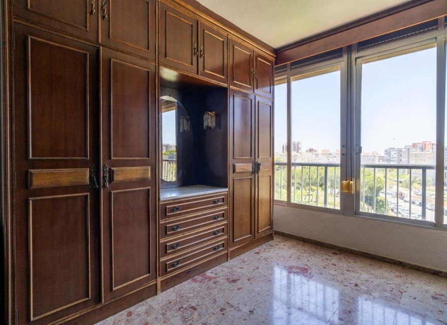 Odsprzedaż - Apartament - Alicante - Alicante / Alacant