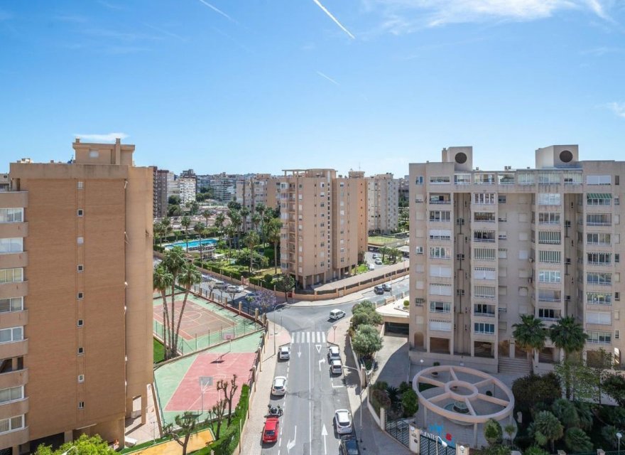 Odsprzedaż - Apartament - Alicante - Alicante (San Juan)