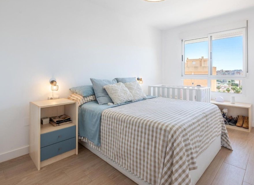 Odsprzedaż - Apartament - Alicante - Alicante (San Juan)