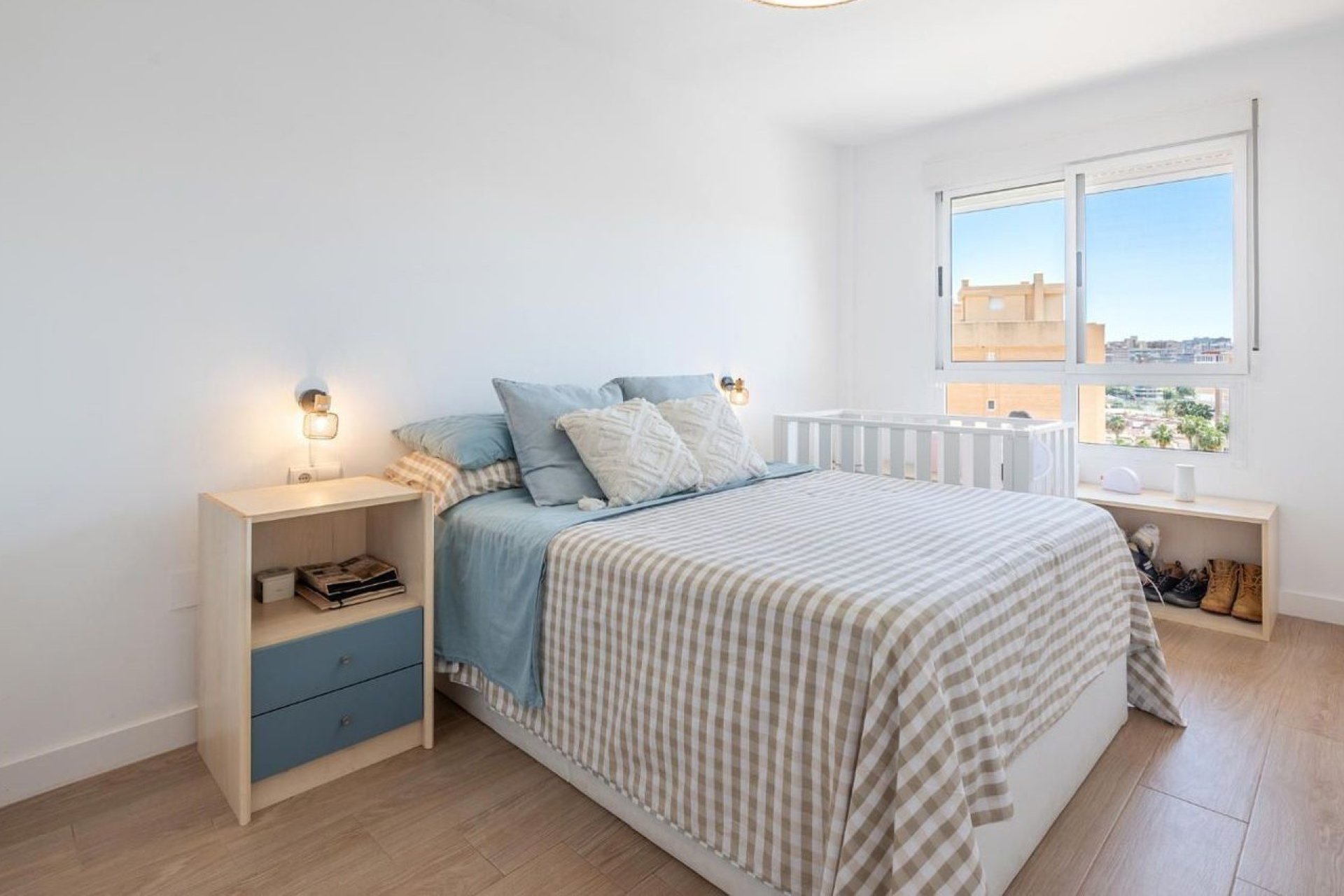 Odsprzedaż - Apartament - Alicante - Alicante (San Juan)