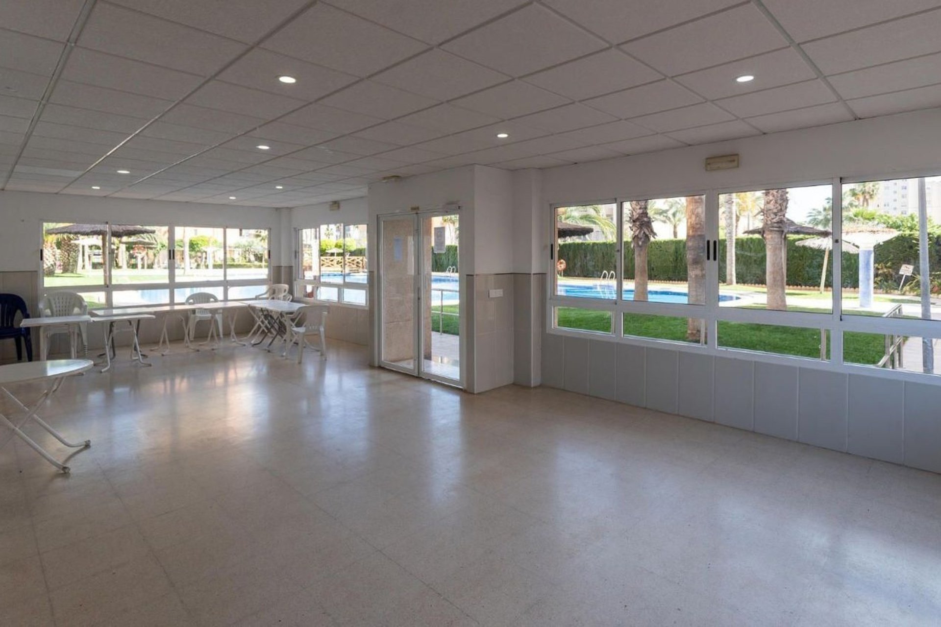 Odsprzedaż - Apartament - Alicante - Alicante (San Juan)