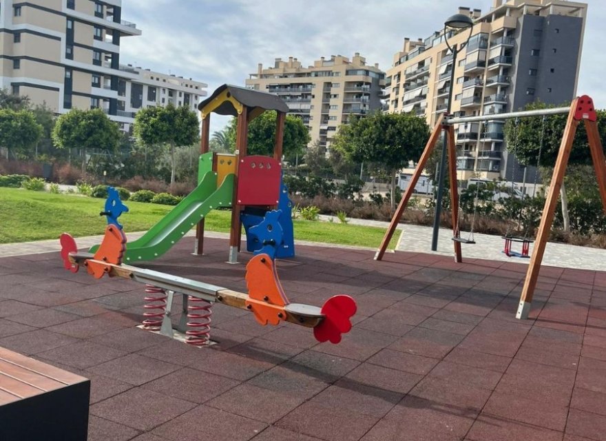 Odsprzedaż - Apartament - Alicante - Alicante (San Juan)