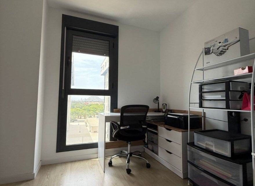 Odsprzedaż - Apartament - Alicante - Alicante (San Juan)