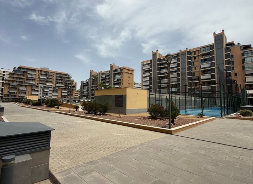 Odsprzedaż - Apartament - Alicante - Alicante (San Juan)