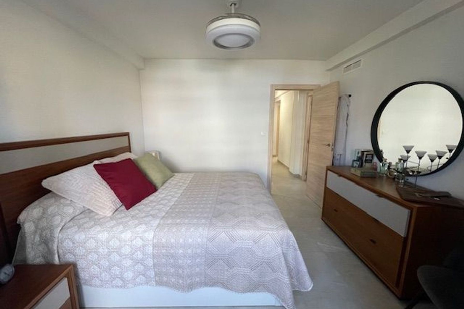 Odsprzedaż - Apartament - Alicante - Alicante (San Juan)