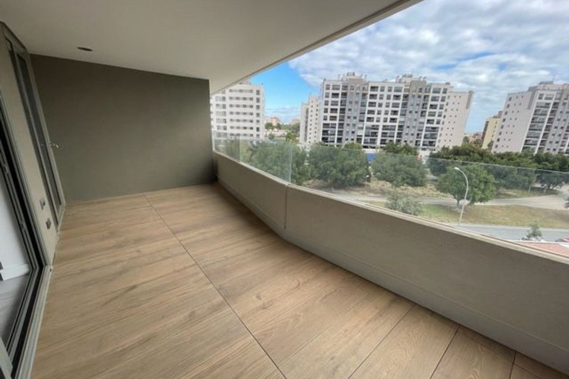 Odsprzedaż - Apartament - Alicante - Alicante (San Juan)