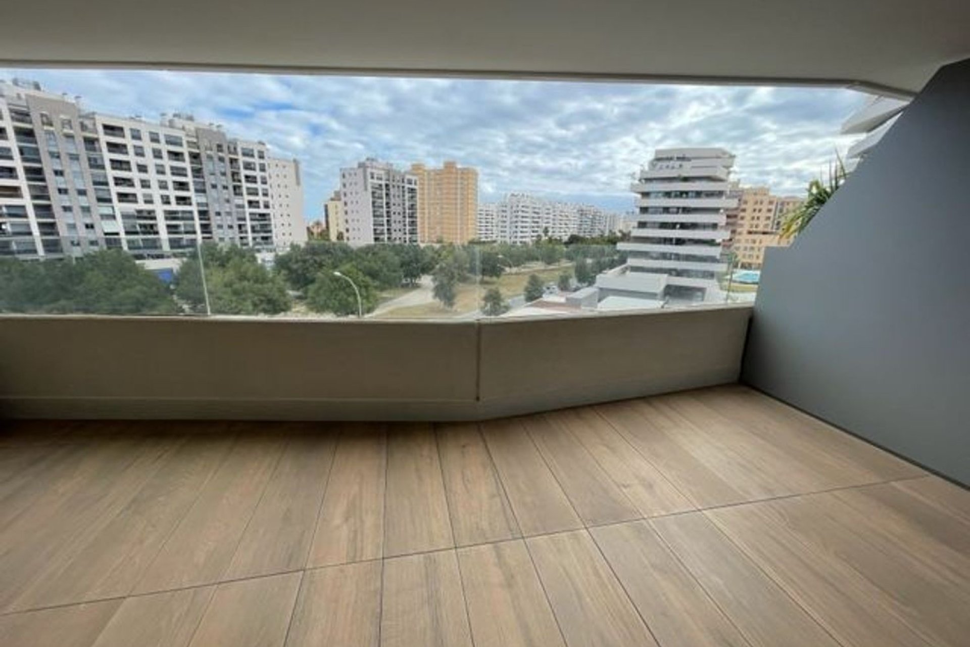 Odsprzedaż - Apartament - Alicante - Alicante (San Juan)