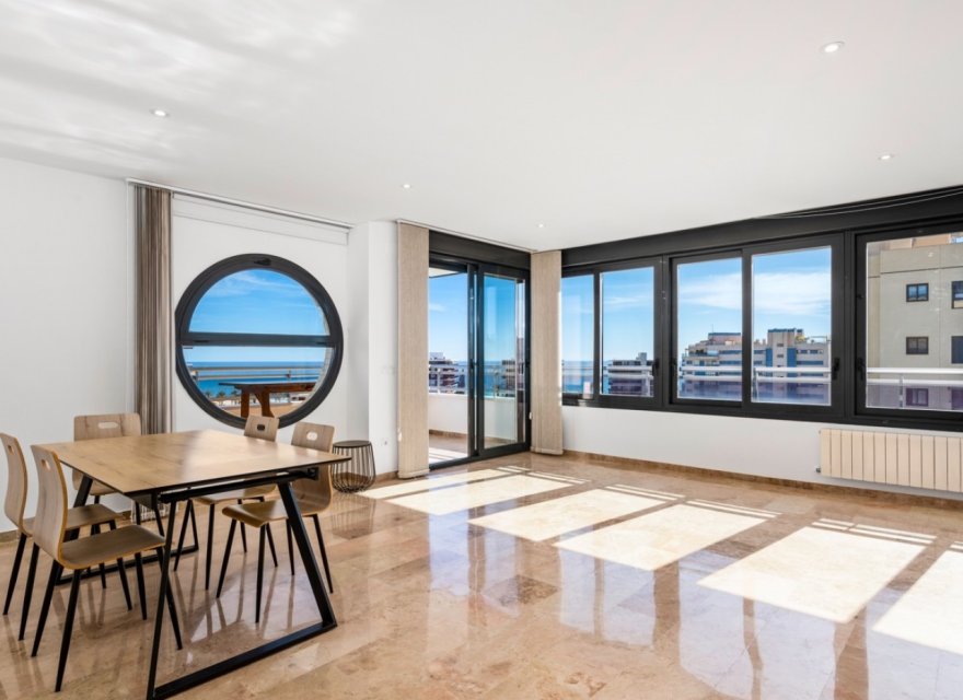 Odsprzedaż - Apartament - Alicante - Alicante (San Juan)