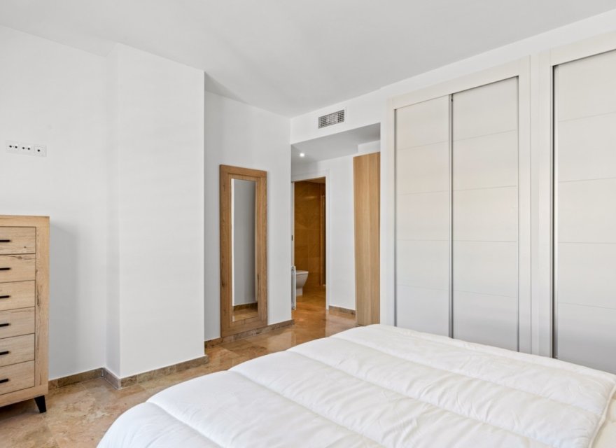 Odsprzedaż - Apartament - Alicante - Alicante (San Juan)