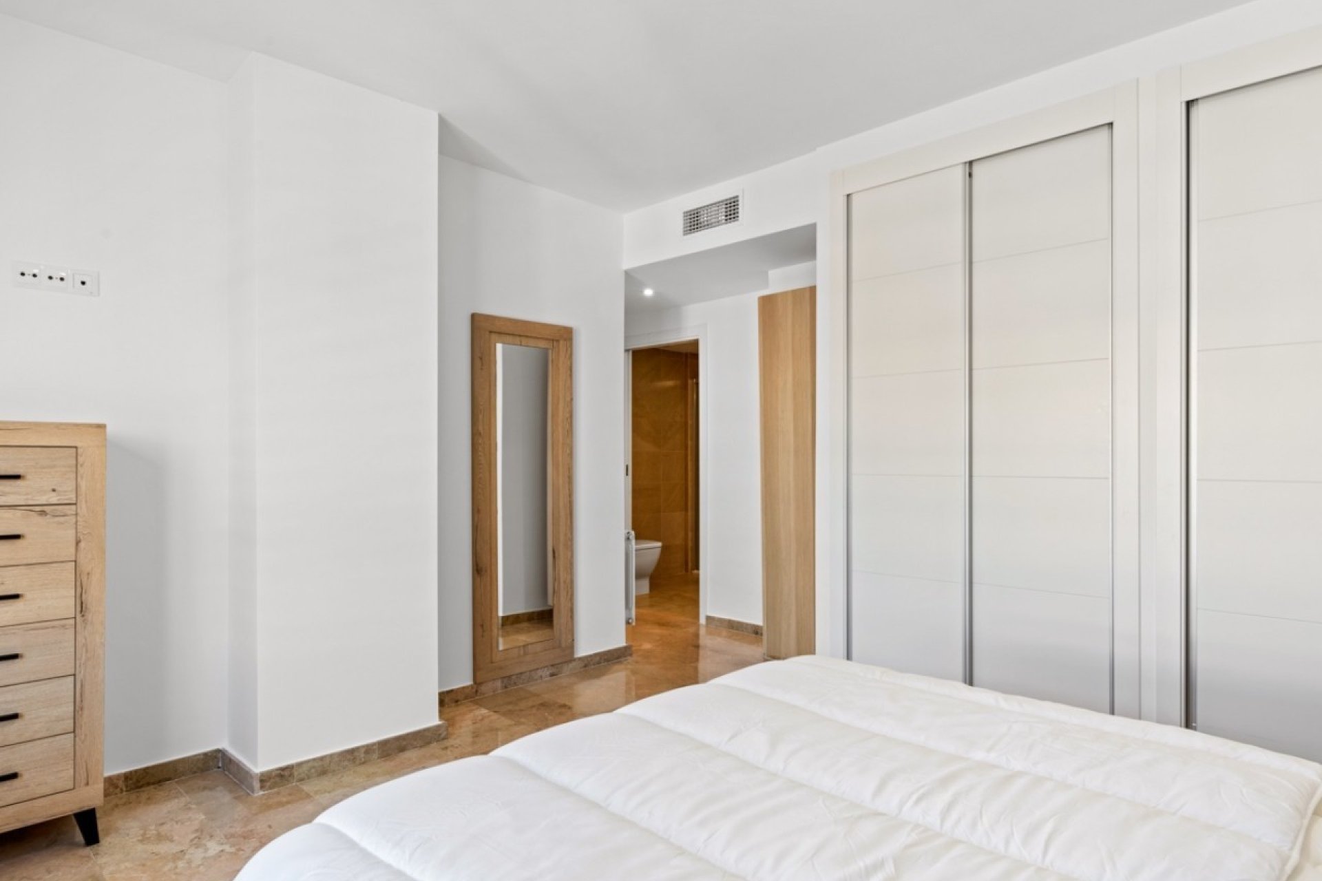 Odsprzedaż - Apartament - Alicante - Alicante (San Juan)