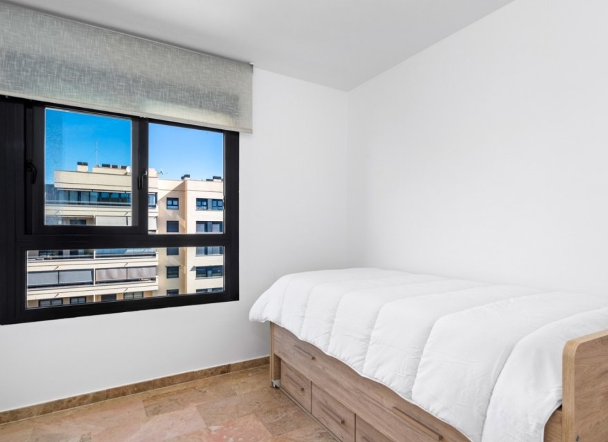 Odsprzedaż - Apartament - Alicante - Alicante (San Juan)